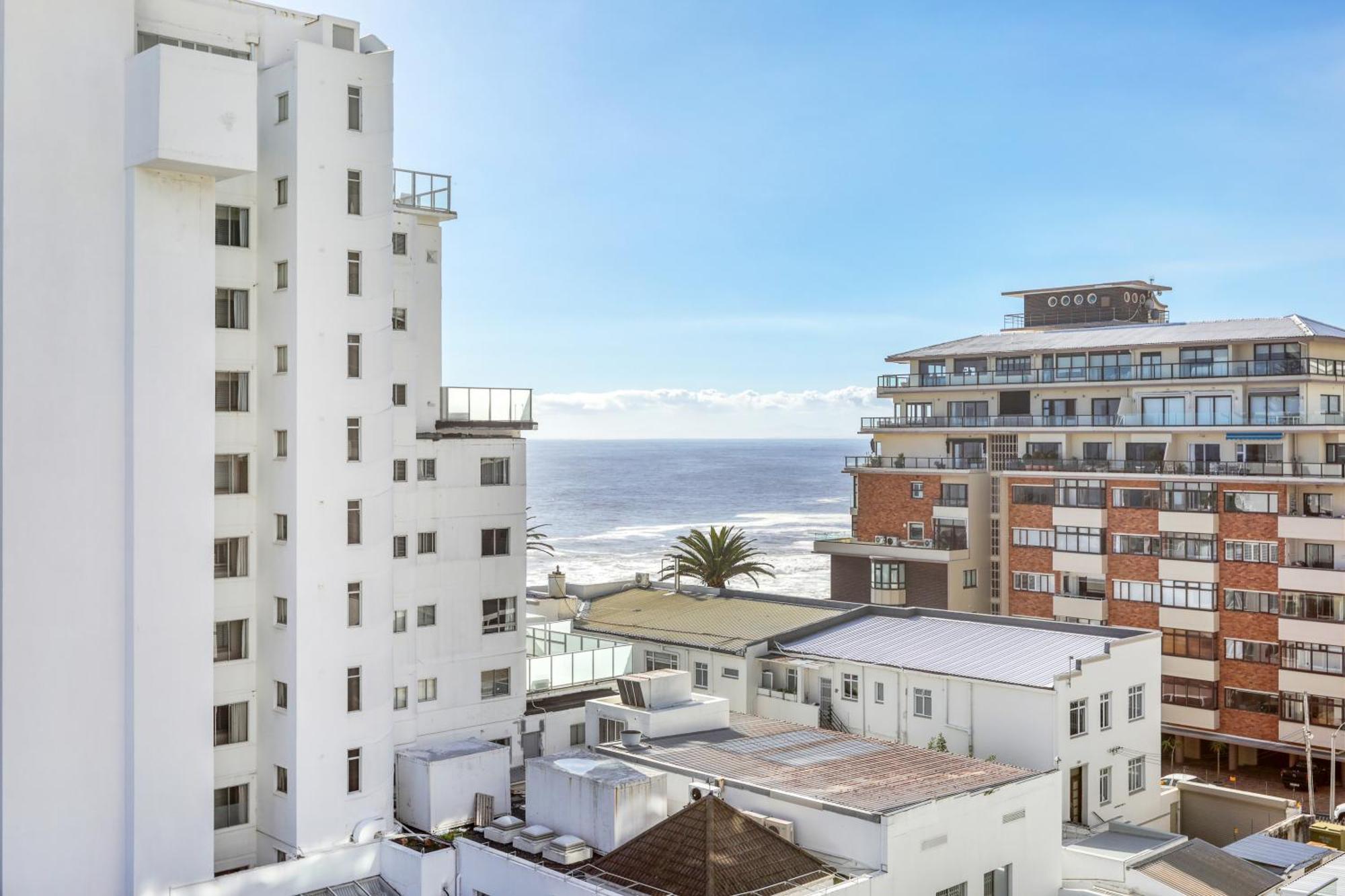 Backup-Powered Bantry Bay View 2 Bed Apartment Кейптаун Екстер'єр фото
