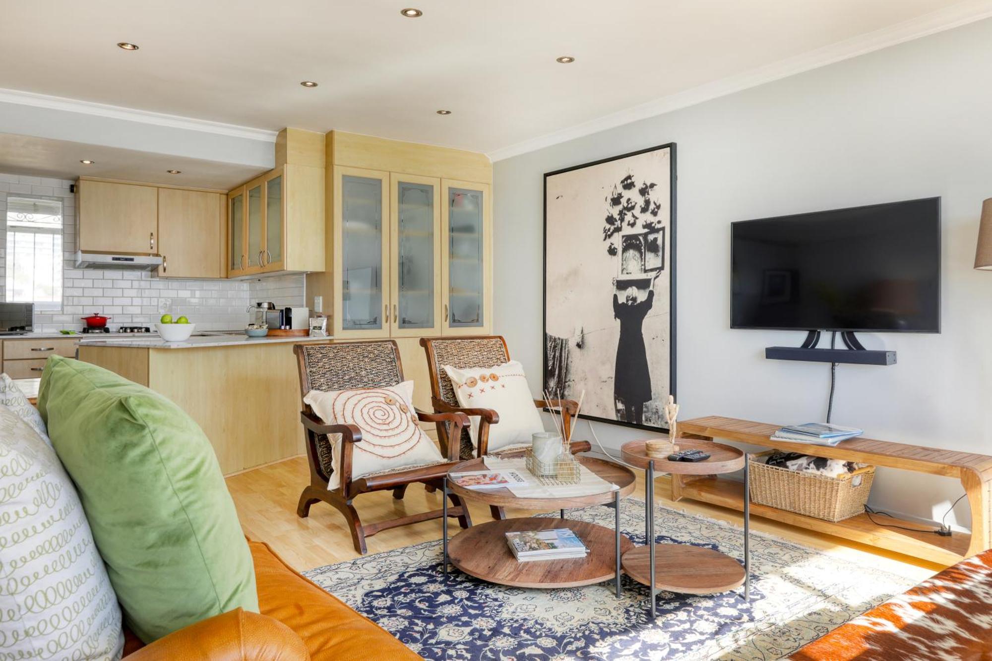 Backup-Powered Bantry Bay View 2 Bed Apartment Кейптаун Екстер'єр фото