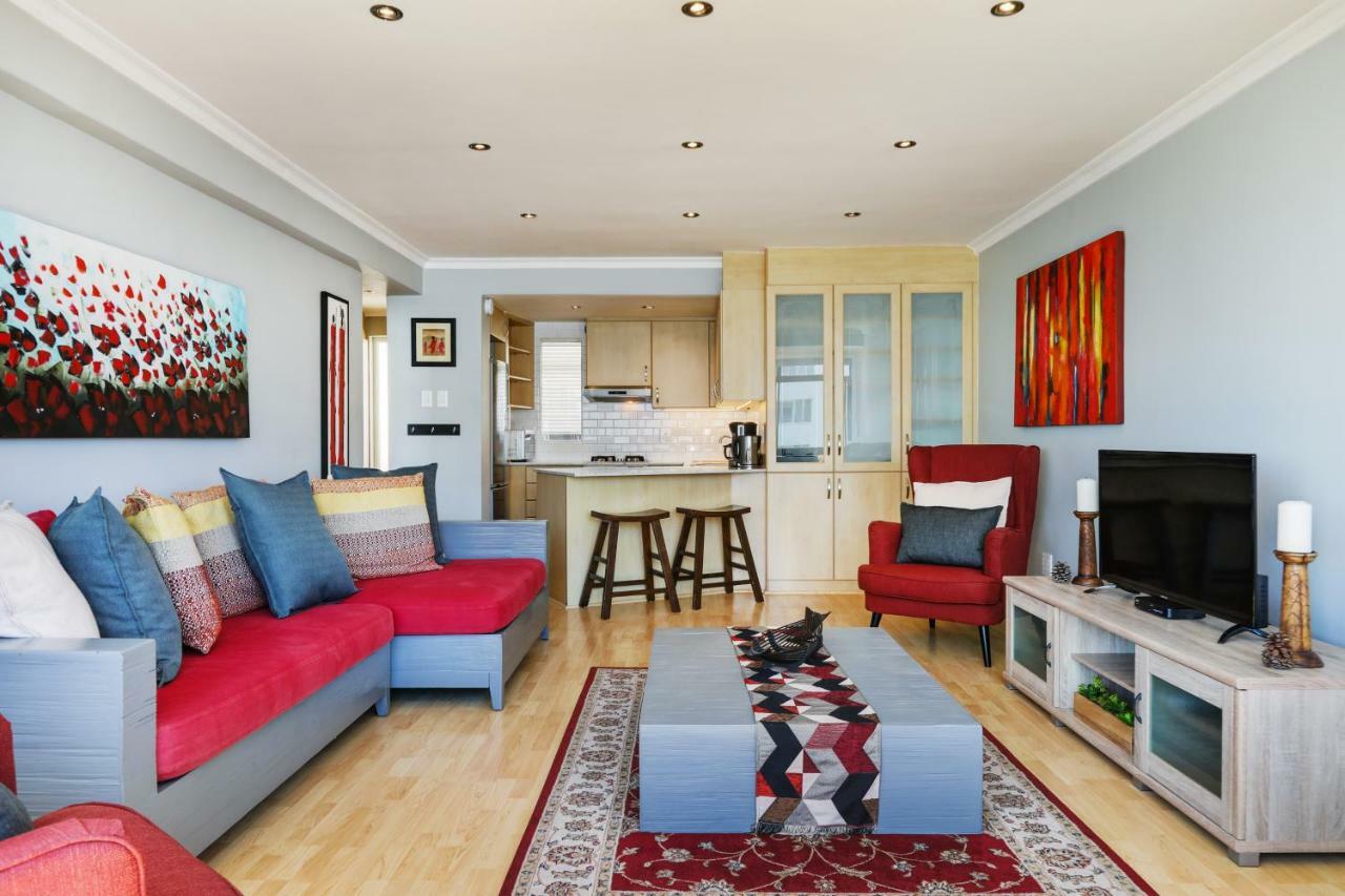 Backup-Powered Bantry Bay View 2 Bed Apartment Кейптаун Екстер'єр фото