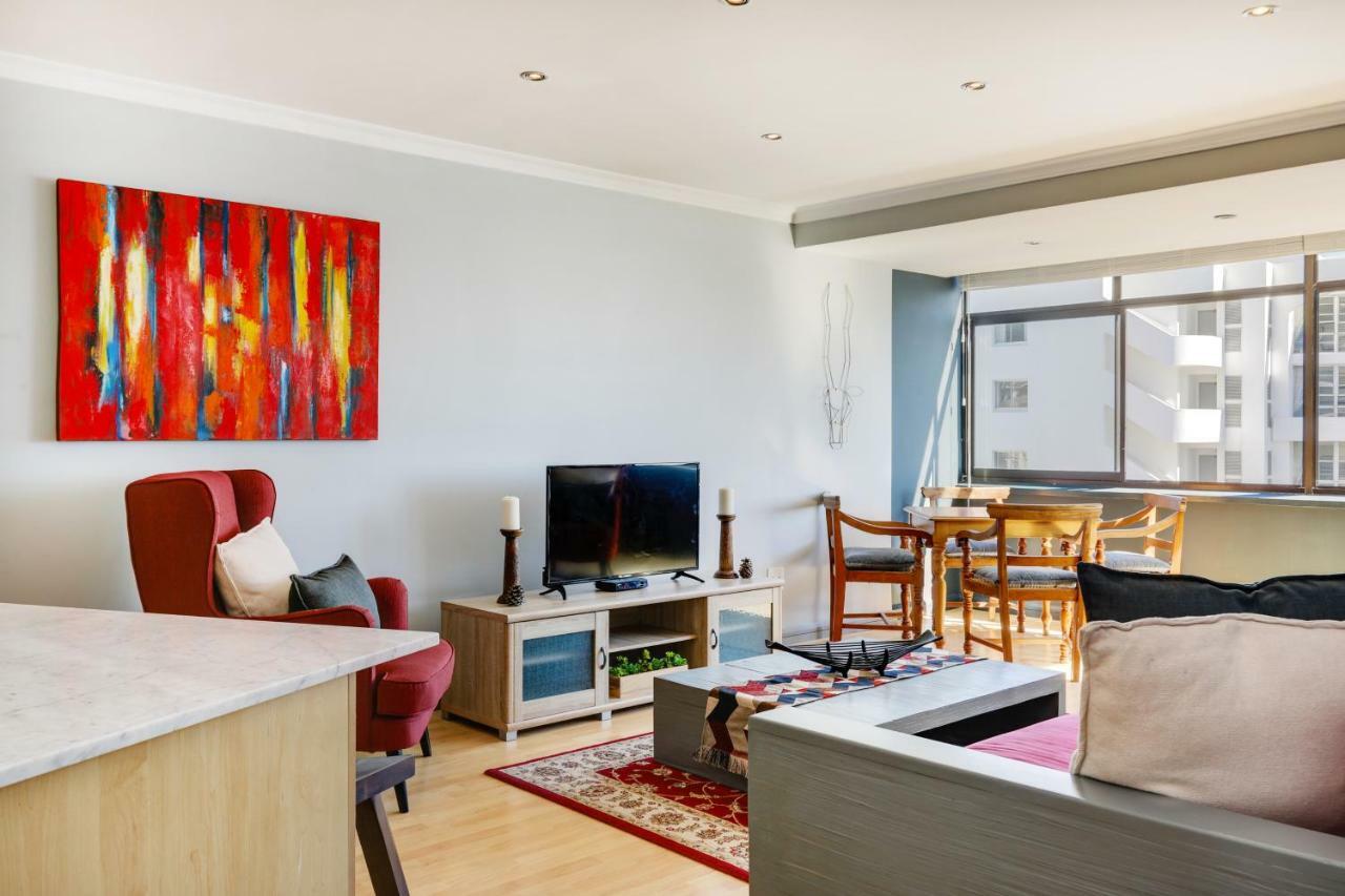 Backup-Powered Bantry Bay View 2 Bed Apartment Кейптаун Екстер'єр фото